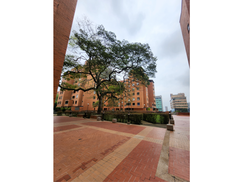 Apartamento en venta en El Poblado, Medellín 3