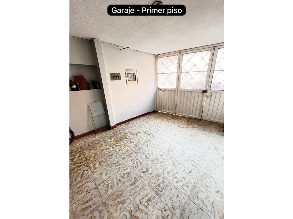 Casa en venta en Fontibon, Bogotá · foto 3 de 24