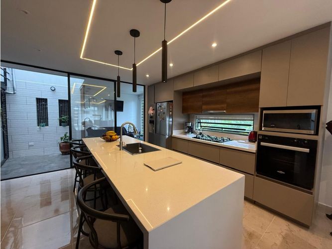 Casa de 3 alcobas en venta en La Ceja, 165 m² · foto 11 de 12