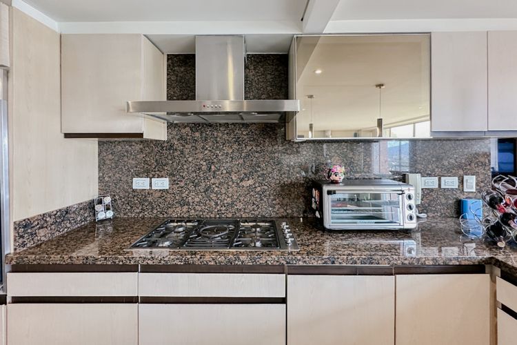 Apartamento de 3 alcobas en venta en Portales Del Norte, Bogotá, 205 m² · foto 8 de 24