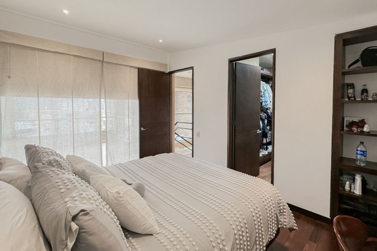 Apartamento de 3 alcobas en venta en Portales Del Norte, Bogotá, 205 m² · foto 18 de 24