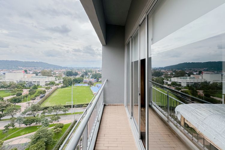 Apartamento de 3 alcobas en venta en Portales Del Norte, Bogotá, 205 m² · foto 22 de 24