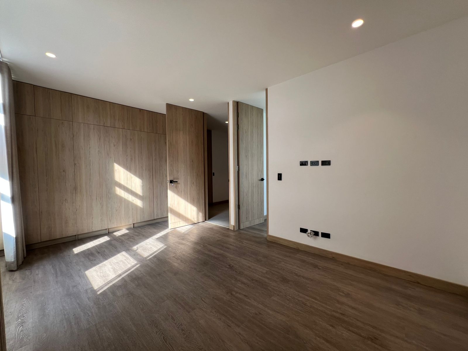 Apartamento en arriendo en El Poblado, Medellín · foto 3 de 17