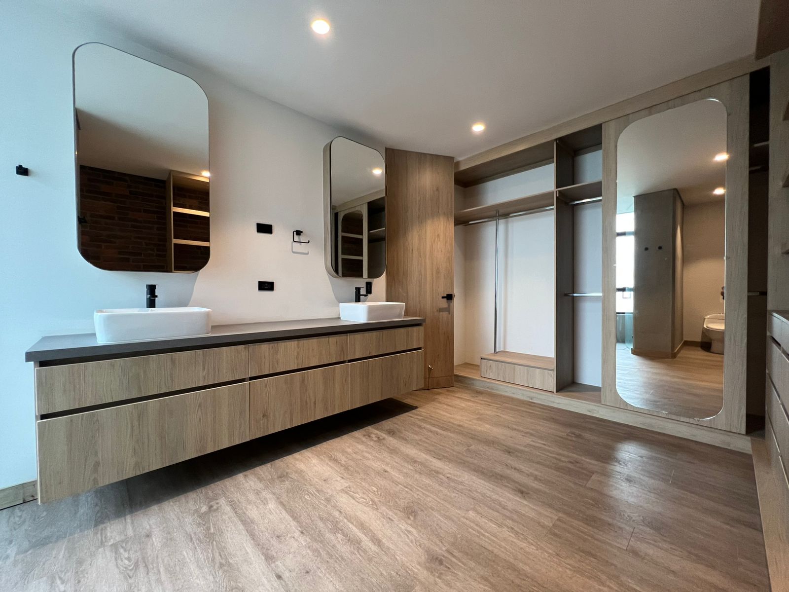 Apartamento en arriendo en El Poblado, Medellín · foto 16 de 17
