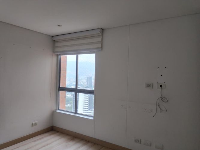 Apartamento de 3 alcobas en arriendo en El Poblado, Medellín, 113 m² · foto 10 de 19