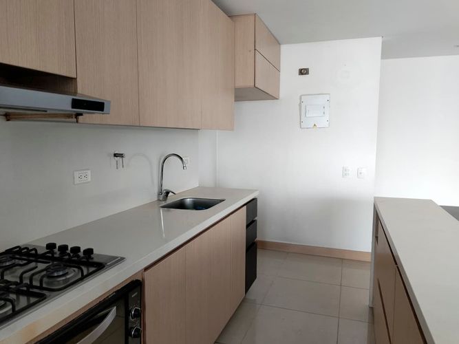 Apartamento de 3 alcobas en arriendo en El Poblado, Medellín, 113 m² · foto 7 de 19