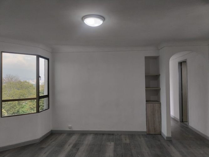 Apartamento de 3 alcobas en arriendo en El Poblado, Medellín, 126 m² · foto 8 de 16