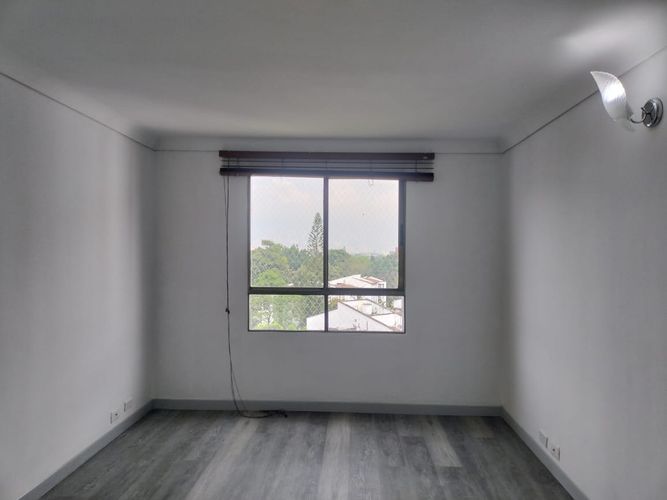 Apartamento de 3 alcobas en arriendo en El Poblado, Medellín, 126 m² · foto 9 de 16