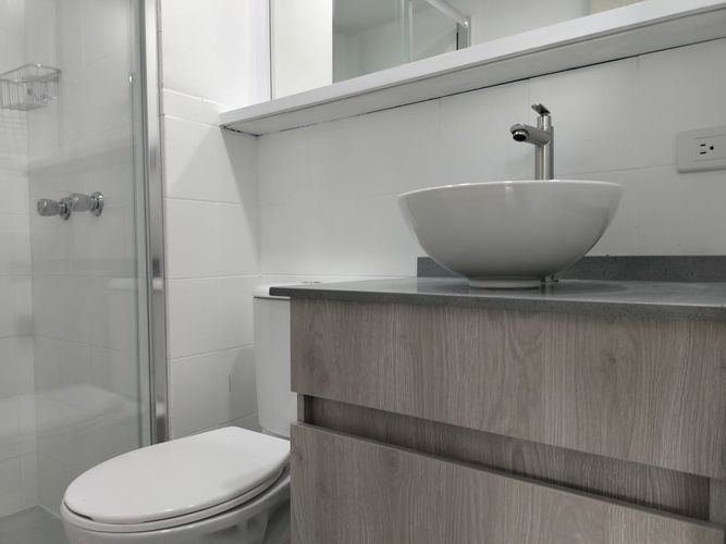 Apartamento de 3 alcobas en arriendo en El Poblado, Medellín, 126 m² · foto 15 de 16