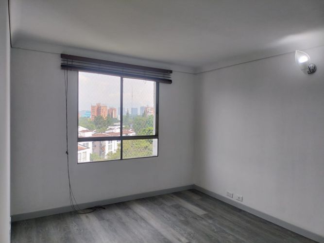 Apartamento de 3 alcobas en arriendo en El Poblado, Medellín, 126 m² · foto 10 de 16