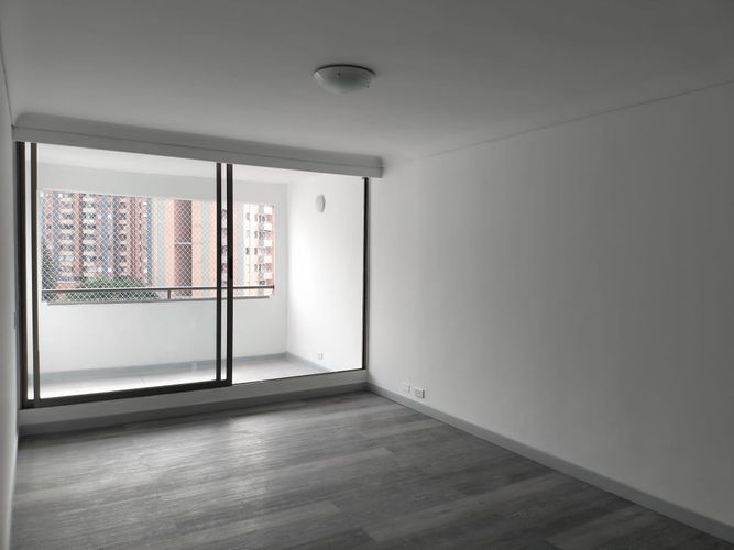 Apartamento de 3 alcobas en arriendo en El Poblado, Medellín, 126 m² · foto 1 de 16