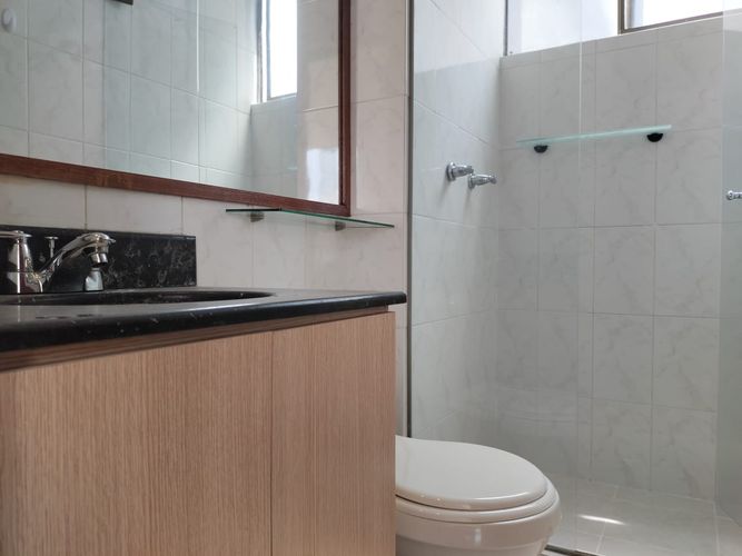 Apartamento de 3 alcobas en arriendo en El Poblado, Medellín, 93 m² · foto 7 de 16