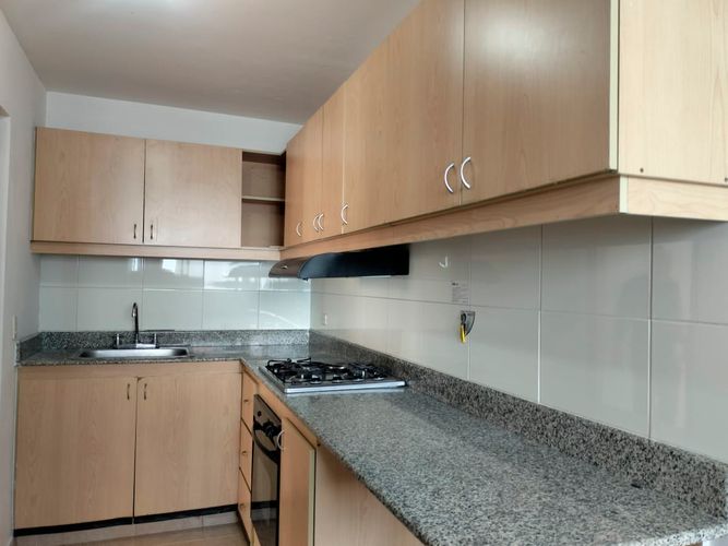 Apartamento de 3 alcobas en arriendo en El Poblado, Medellín, 93 m² · foto 5 de 16
