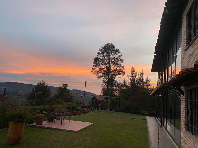 Casa de 6 alcobas en venta en Loma Del Escobero, Envigado, 500 m² · foto 10 de 24