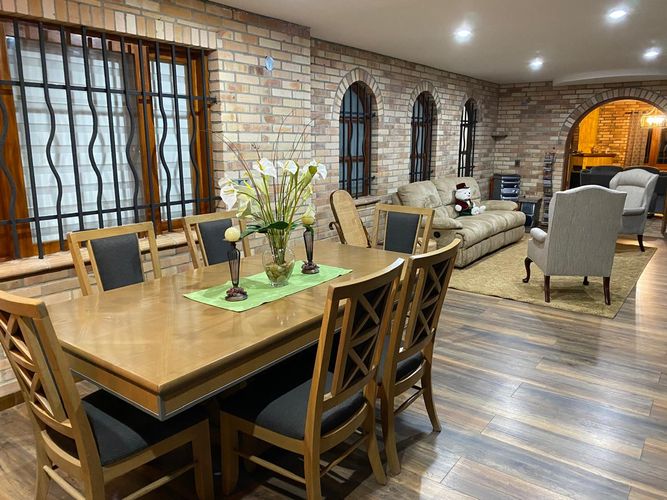 Casa de 6 alcobas en venta en Loma Del Escobero, Envigado, 500 m² · foto 17 de 24