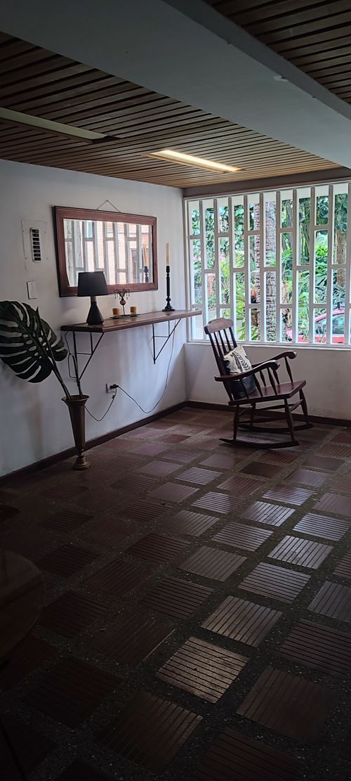 Casa de 5 alcobas en venta en Las Lomas, Medellín, 170 m² · foto 8 de 24