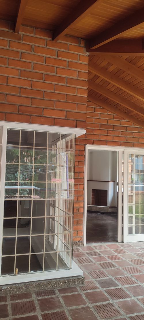 Casa de 5 alcobas en venta en Las Lomas, Medellín, 170 m² · foto 10 de 24
