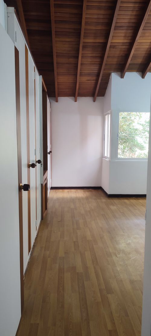 Casa de 5 alcobas en venta en Las Lomas, Medellín, 170 m² · foto 18 de 24