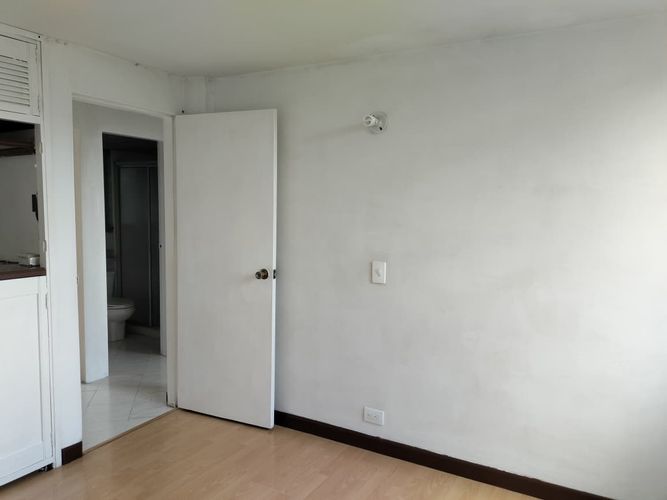Apartamento de 3 alcobas en arriendo en El Poblado, Medellín, 83 m² · foto 7 de 17