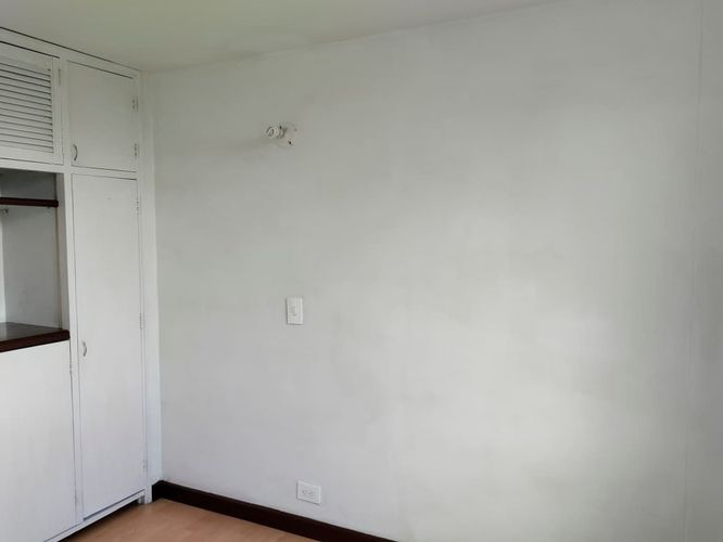Apartamento de 3 alcobas en arriendo en El Poblado, Medellín, 83 m² · foto 11 de 17