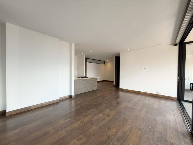 Apartamento de 2 alcobas en venta en El Poblado, Medellín, 111 m² · foto 7 de 14