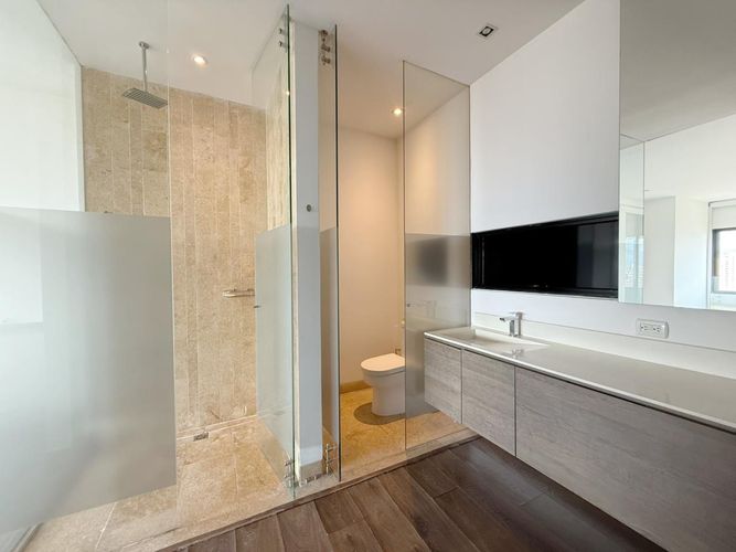 Apartamento de 2 alcobas en venta en El Poblado, Medellín, 111 m² · foto 4 de 14