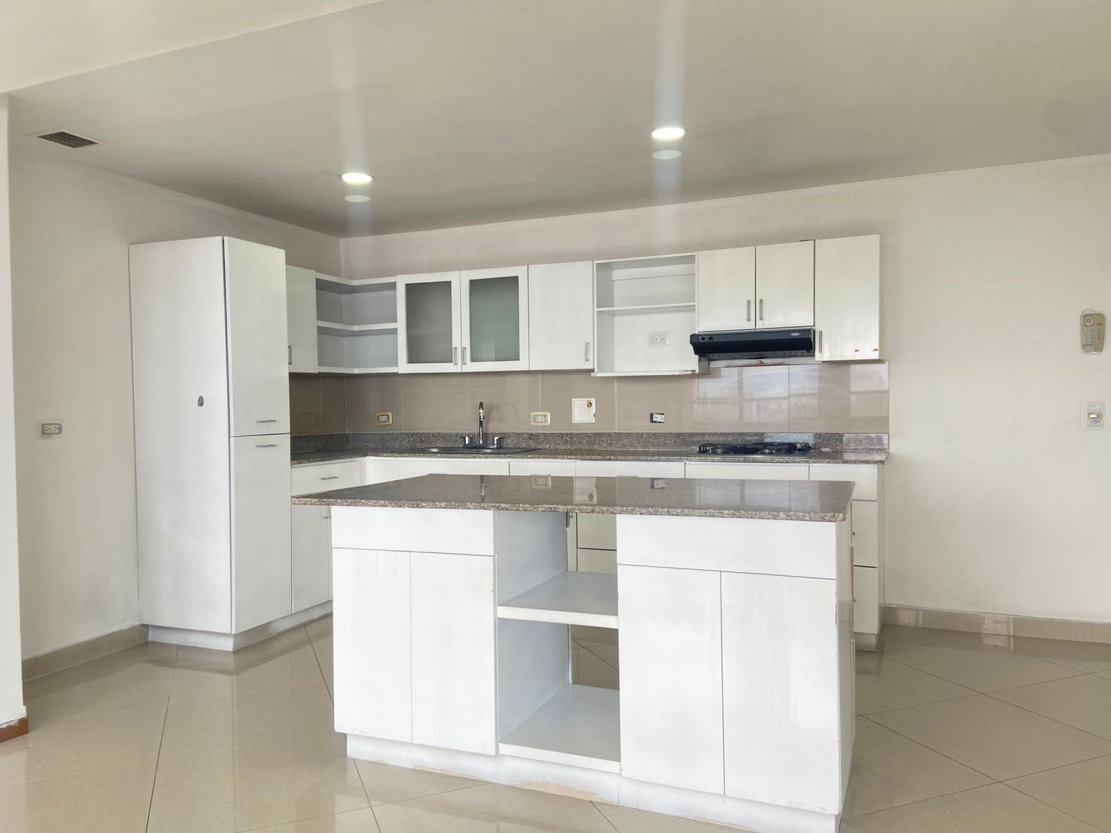 Apartamento en venta en Vegas De La Doctora, Sabaneta · foto 6 de 14