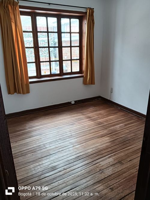 Casa de 5 alcobas en venta en Quinta Camacho, Bogotá, 175 m² · foto 7 de 24