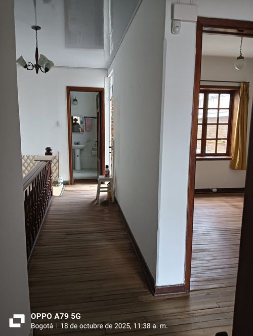 Casa de 5 alcobas en venta en Quinta Camacho, Bogotá, 175 m² · foto 15 de 24