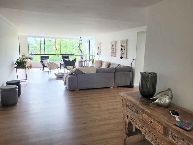 Apartamento de 3 alcobas en venta en La Tomatera, Medellín, 333 m² · foto 22 de 24