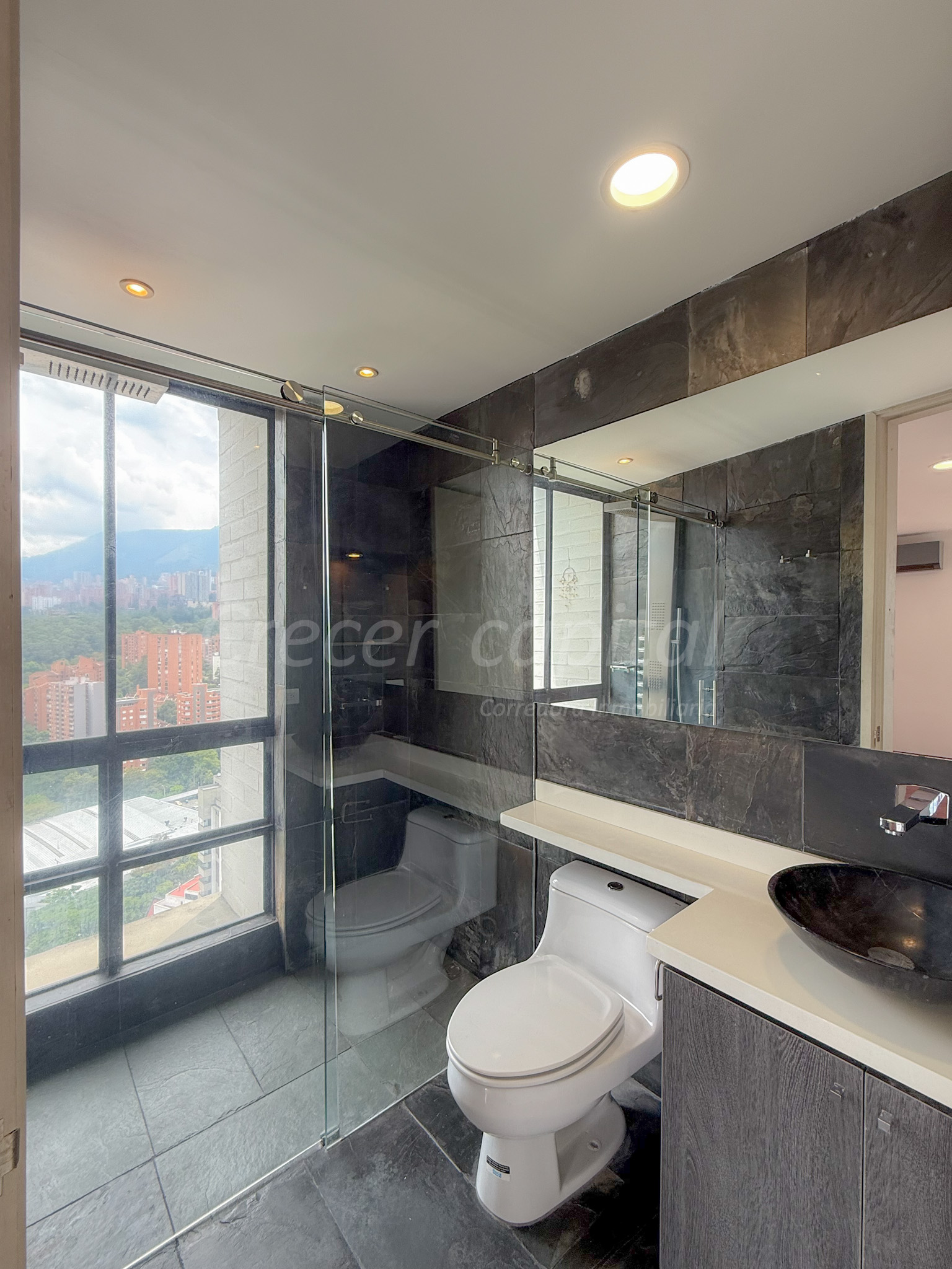 Apartamento en arriendo en Zuñiga, Envigado · foto 13 de 24
