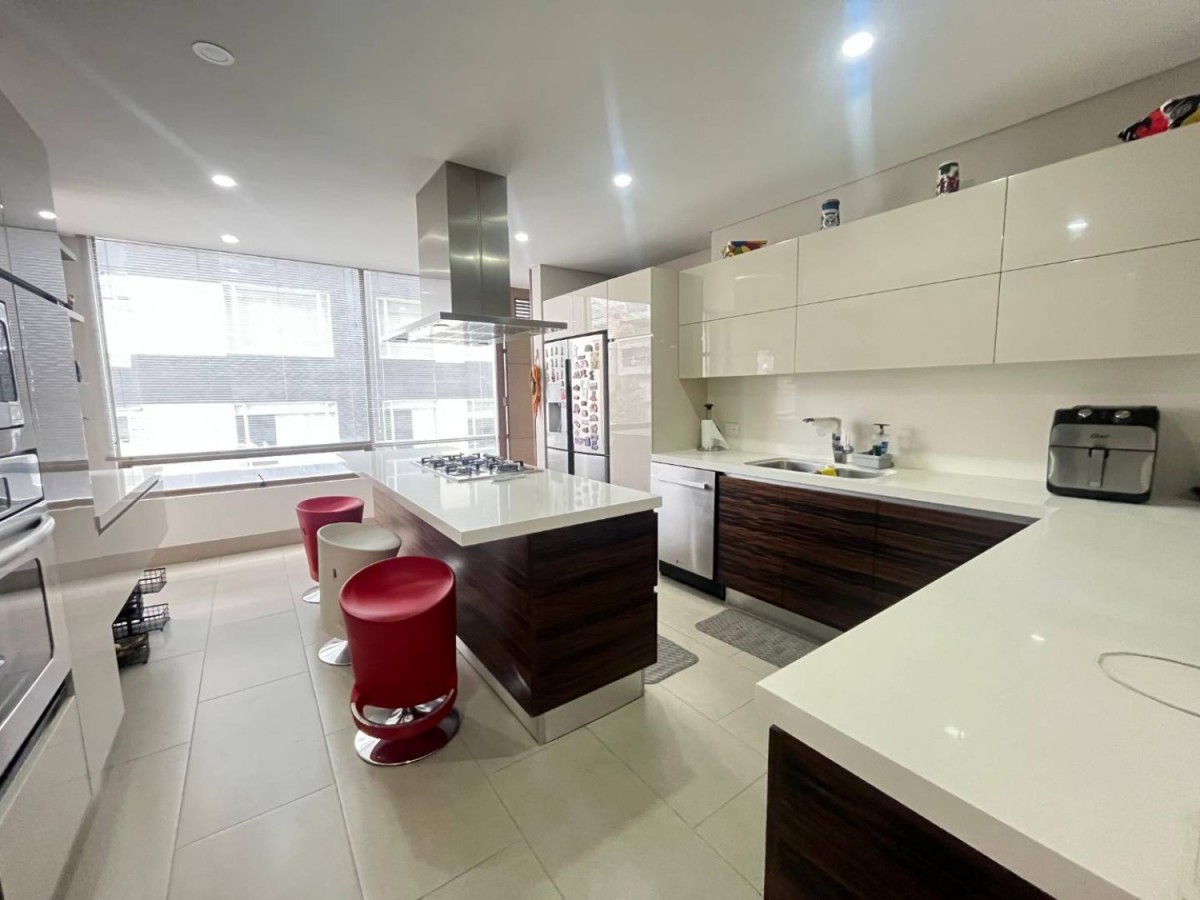 Apartamento en venta en Chico Norte, Bogotá · foto 7 de 24