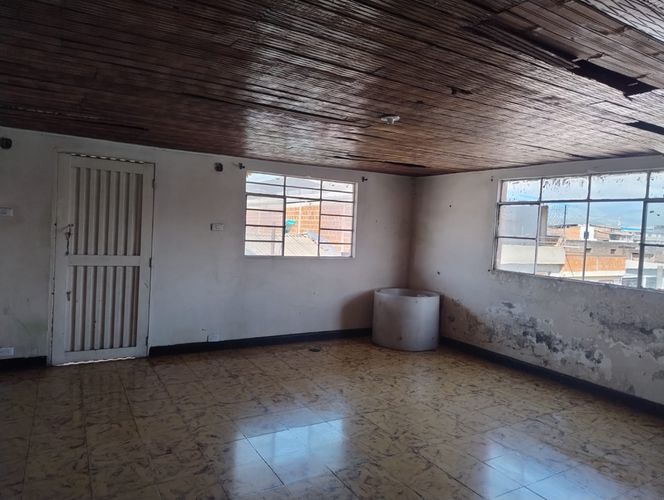 Casa de 12 alcobas en venta en Santa Elena, Cali, 430 m² · foto 4 de 6