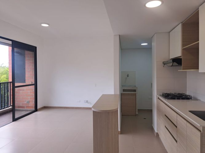 Apartamento de 3 alcobas en venta en El Porvenir, Rionegro, 58 m² · foto 3 de 20