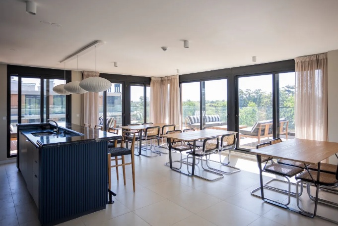 Muy lindo apartamento en alquiler, 1 dormitorio. Con cochera. Edificio con Amenities. · Foto 7