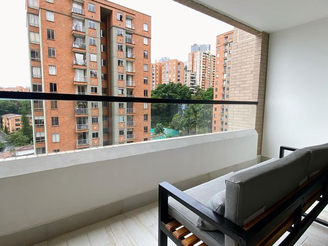 Apartamento de 3 alcobas en arriendo en El Poblado, Medellín, 107 m² · foto 9 de 20