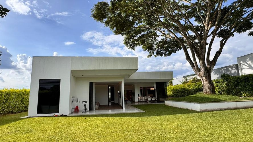 Casa de 4 alcobas en venta en Combia, Pereira, 430 m² · foto 3 de 24
