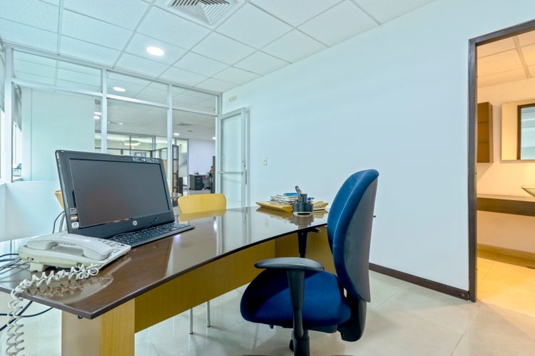 Oficina en venta en Santa Monica, Cali, 117 m² · foto 14 de 23