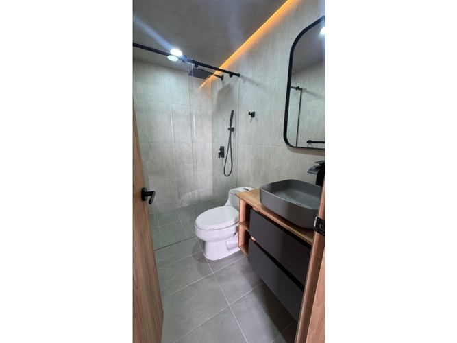 Apartamento de 2 alcobas en venta en Barro Blanco, Rionegro, 69 m² · foto 3 de 9