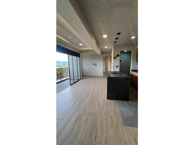 Apartamento de 2 alcobas en venta en Barro Blanco, Rionegro, 69 m² · foto 6 de 9
