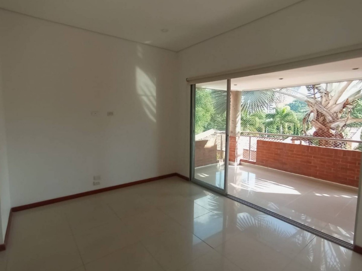 Casa en arriendo en El Poblado, Medellín · foto 14 de 24