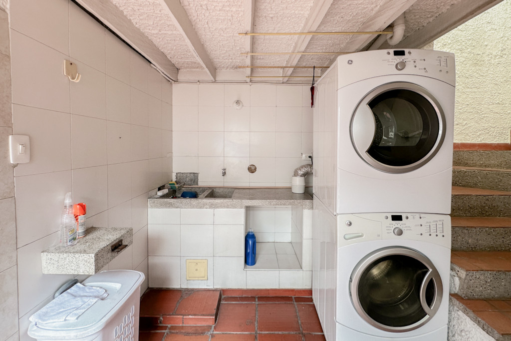 Casa en venta en La Castellana, Bogotá · foto 10 de 24