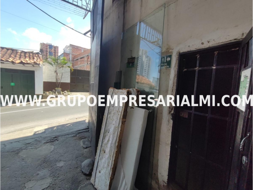 Warehouse for sale in Medellín 2