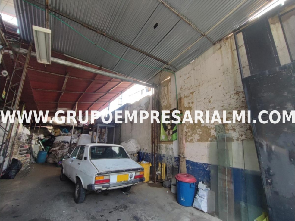 Warehouse for sale in Medellín 4
