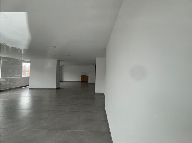 Local en venta en Los Horizontes, La Estrella, 76 m² · foto 11 de 16