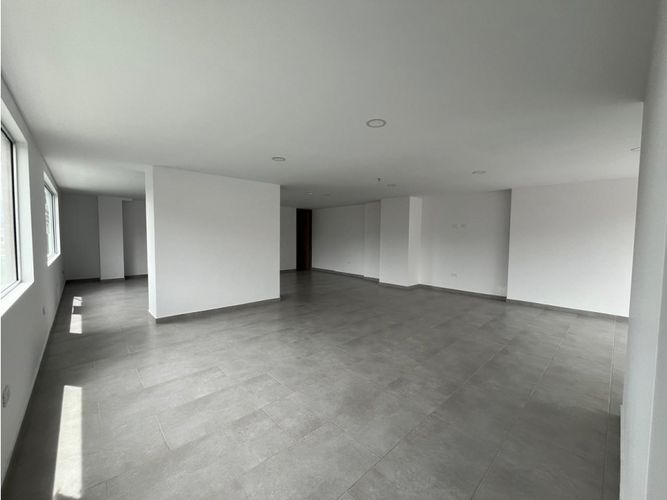 Local en venta en Los Horizontes, La Estrella, 76 m² · foto 12 de 16