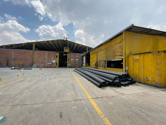 Bodega en venta en Centro, Soacha · foto 2 de 24