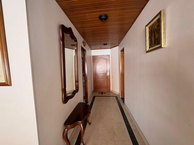 Apartamento de 3 alcobas en venta en Chicó Navarra, Bogotá, 140 m² · foto 2 de 22