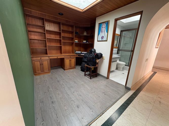 Apartamento de 3 alcobas en venta en Chicó Navarra, Bogotá, 140 m² · foto 13 de 22