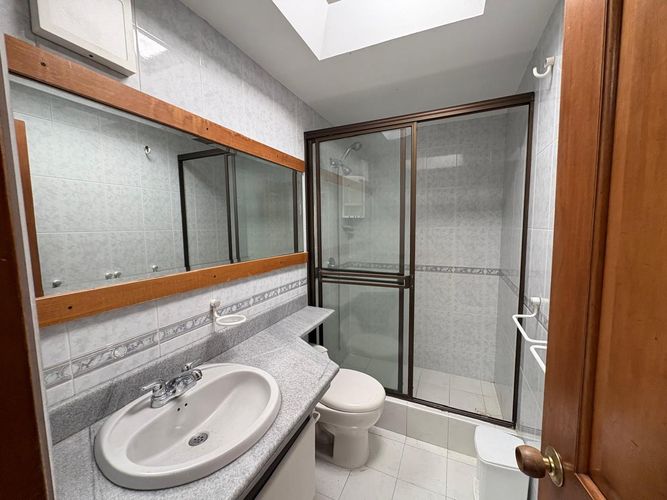 Apartamento de 3 alcobas en venta en Chicó Navarra, Bogotá, 140 m² · foto 14 de 22